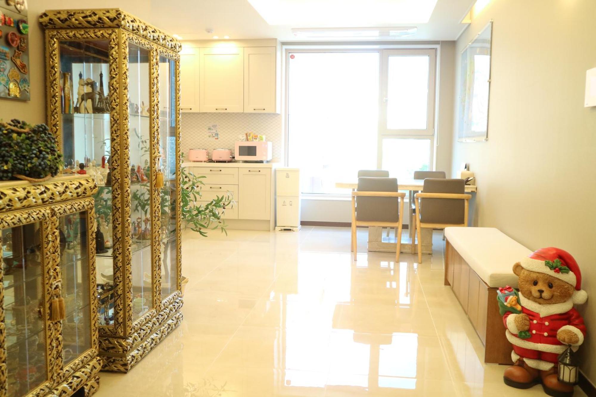 Incheon Airport Guest House King Екстер'єр фото